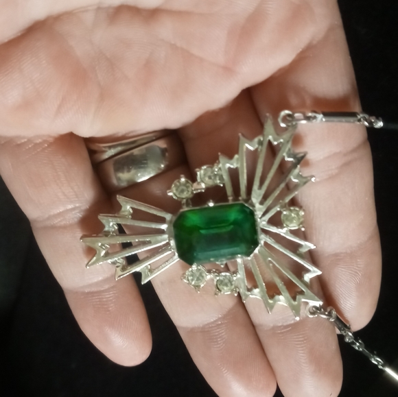 Vintage Art Deco Emerald Green Pendant Necklacebar Link Chain 14in long - Picture 4 of 9